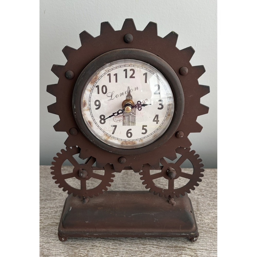 Brown Metal Steampunk Industrial Gear Clock Roman Numerals London Desk Table